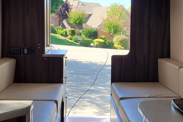 2018 Hymer Carado Banff, Lot's of storage and super classy!