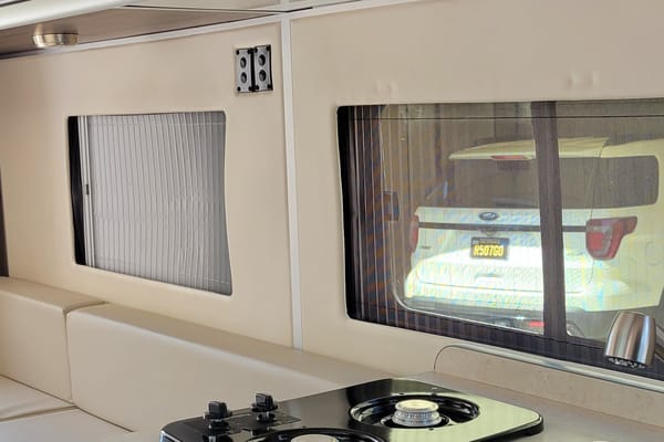2018 Hymer Carado Banff, Lot's of storage and super classy!