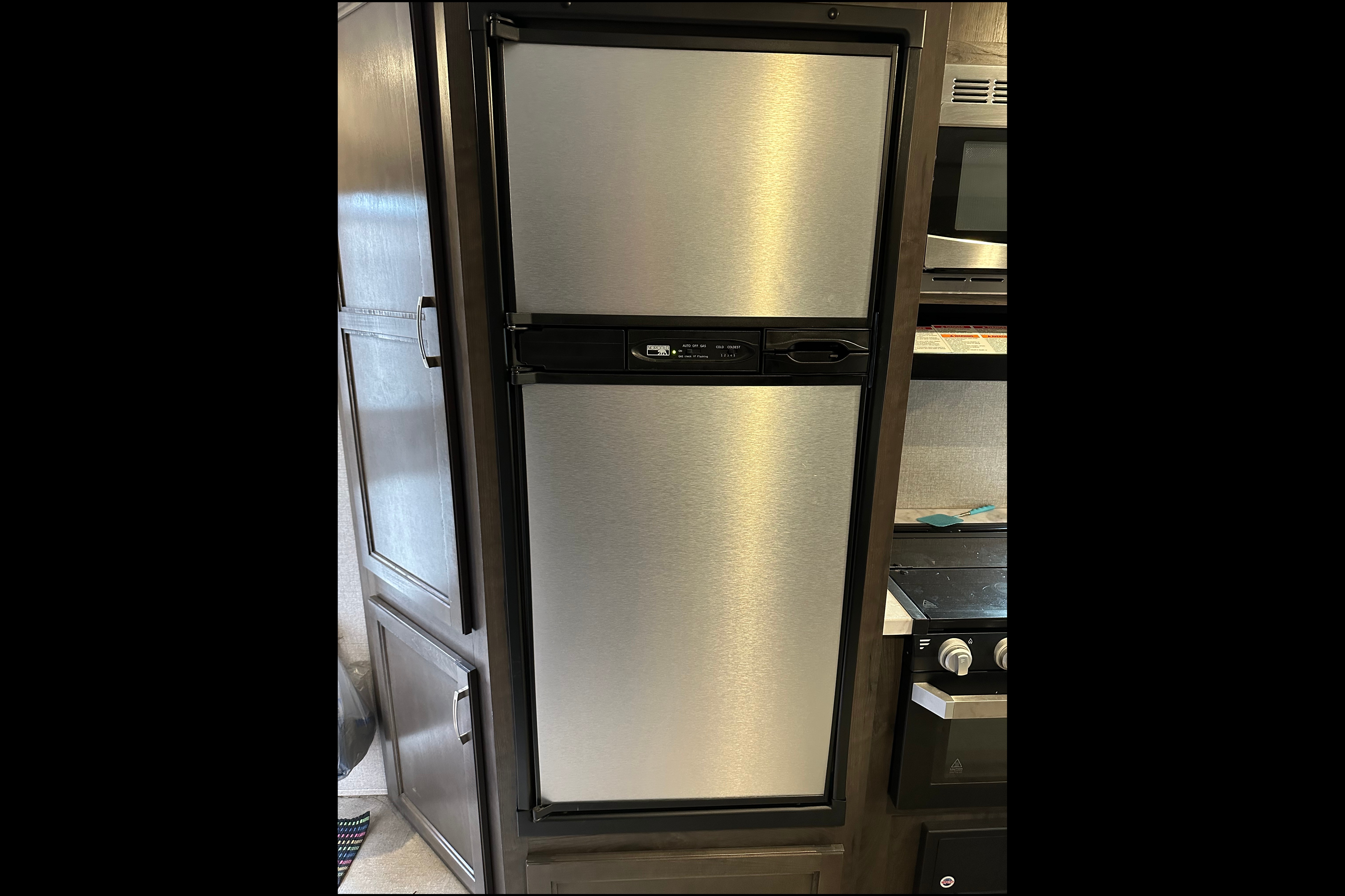 2020 Jayco Jay Flight SLX 245RLS Travel Trailer Sleeps 5!