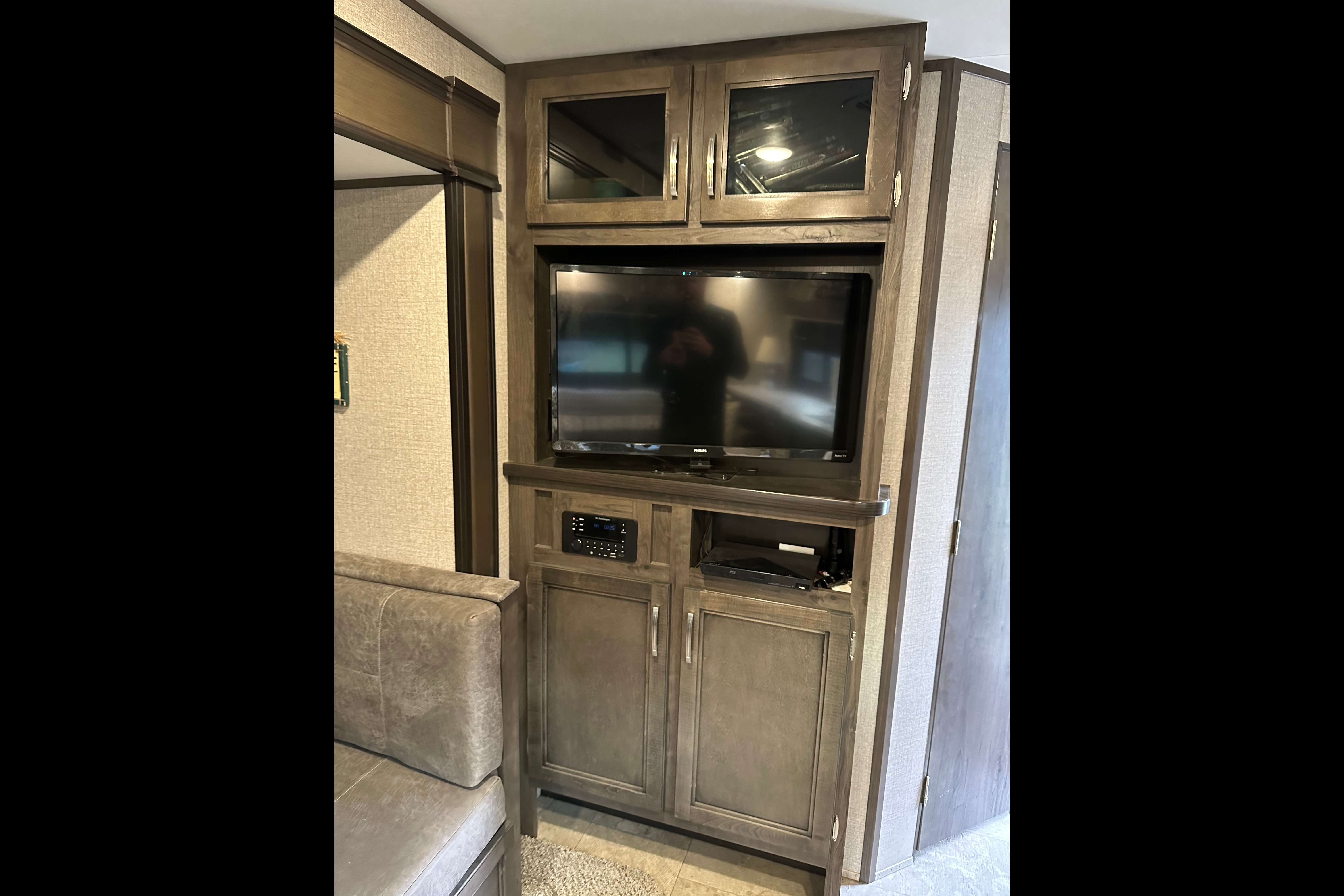 2020 Jayco Jay Flight SLX 245RLS Travel Trailer Sleeps 5!