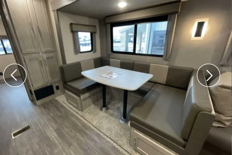 Sonia's Aurora AART32BDS Travel Trailer