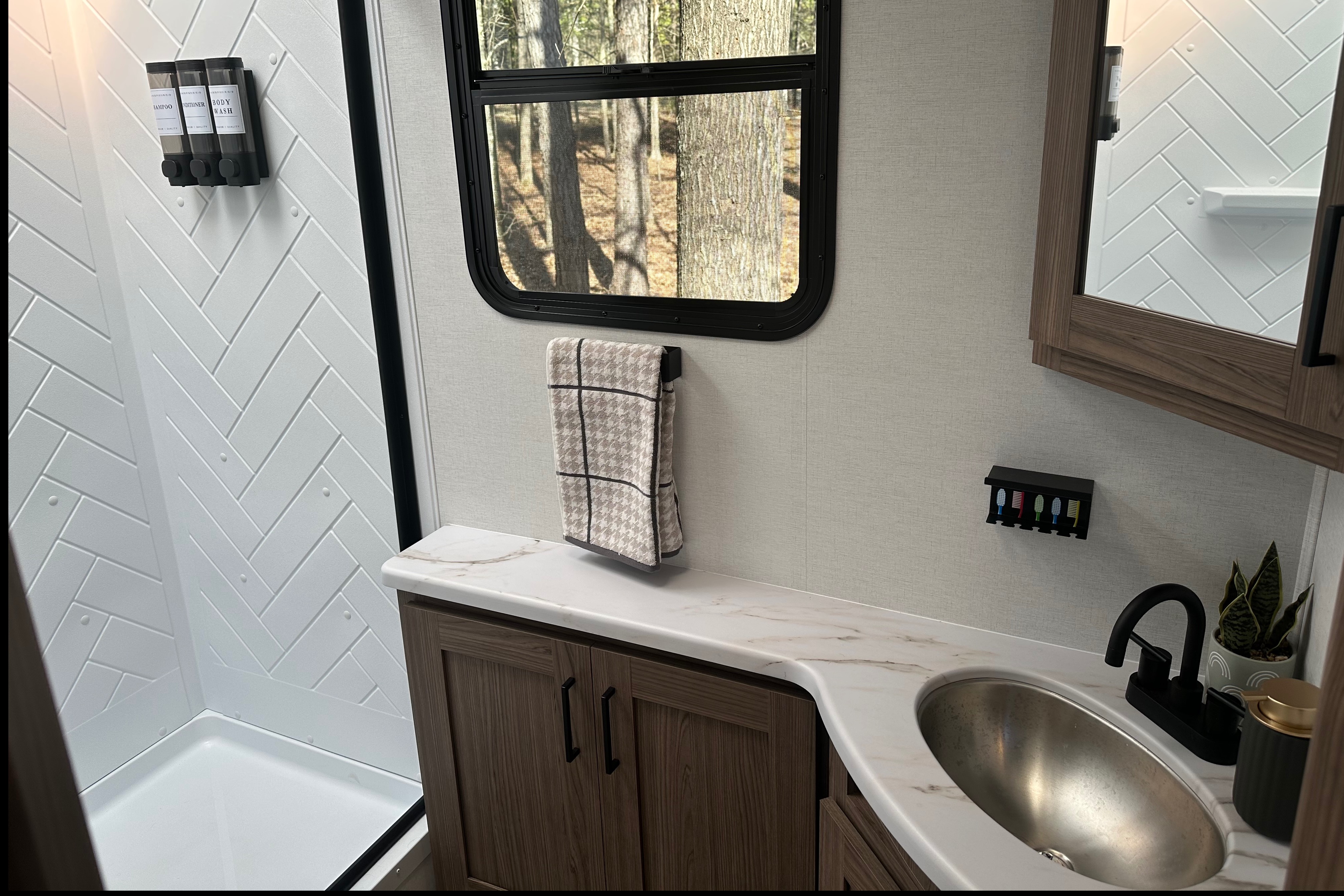 NEW Alliance RV Delta 251BH Travel Trailer