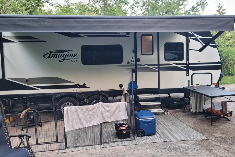 Michel 's Imagine Grand Design 22MLE Travel Trailer