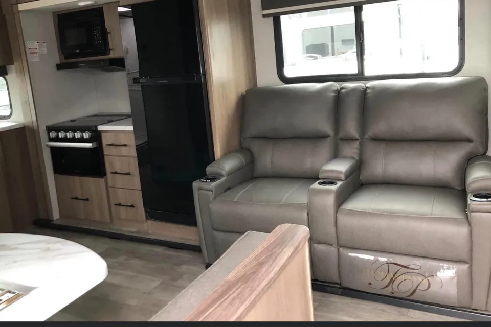 Michel 's Imagine Grand Design 22MLE Travel Trailer
