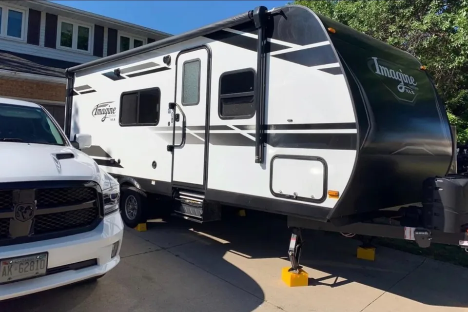 Michel 's Imagine Grand Design 22MLE Travel Trailer