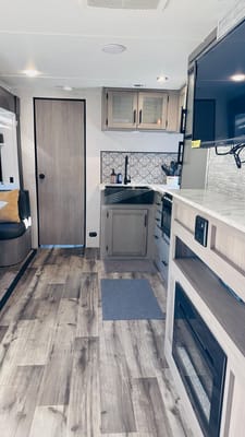 Rasheela's Coleman 2856H5 Travel Trailer