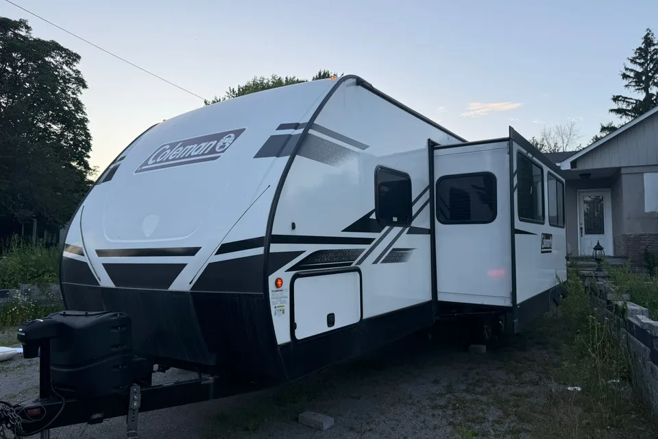 Rasheela's Coleman 2856H5 Travel Trailer