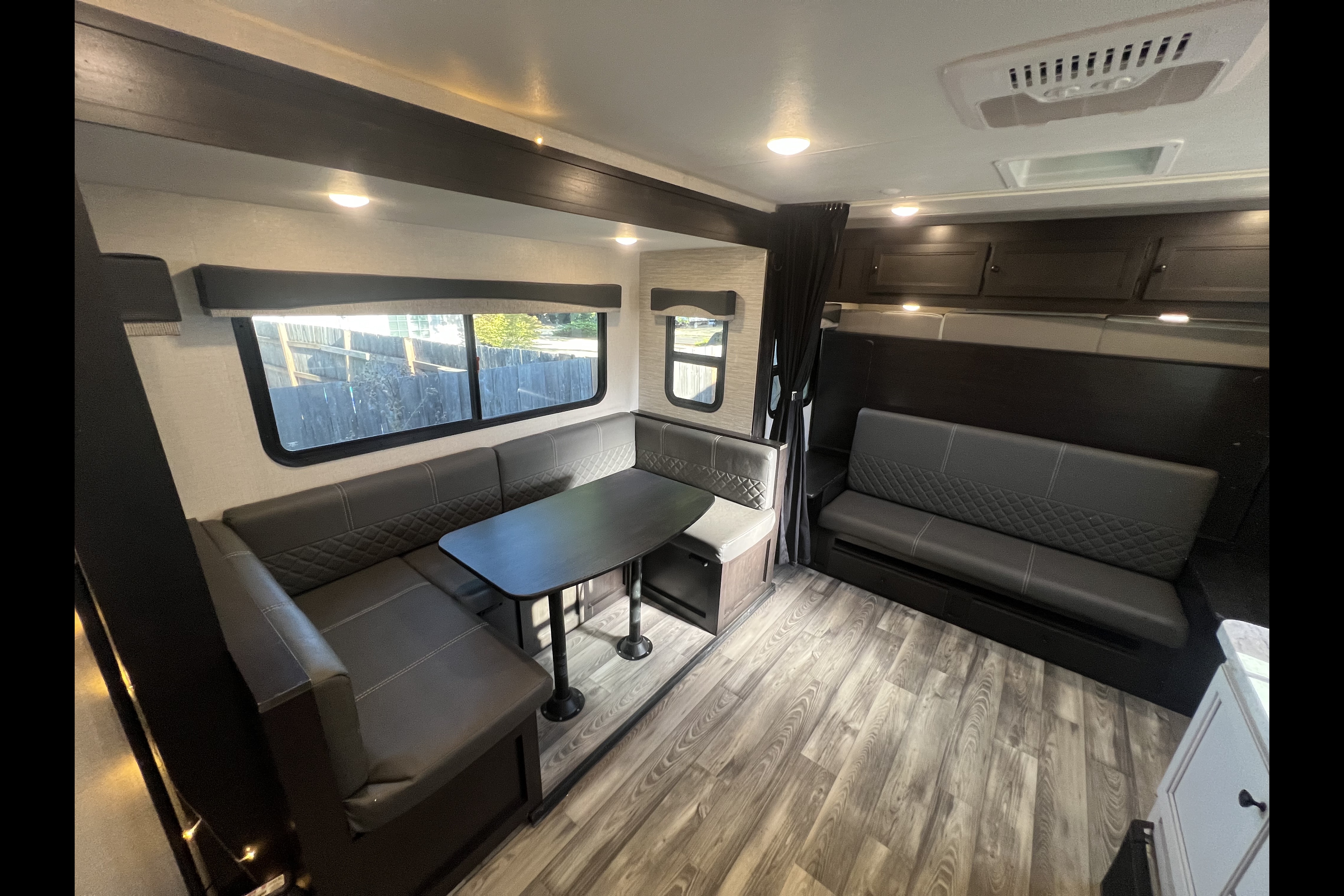Oleg's Highland Ridge RV 19 MBH Travel Trailer