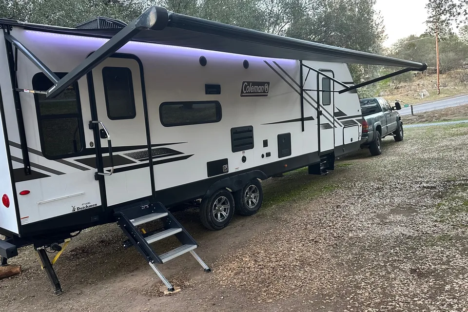 Private enterance  32’ Coleman Travel Trailer 