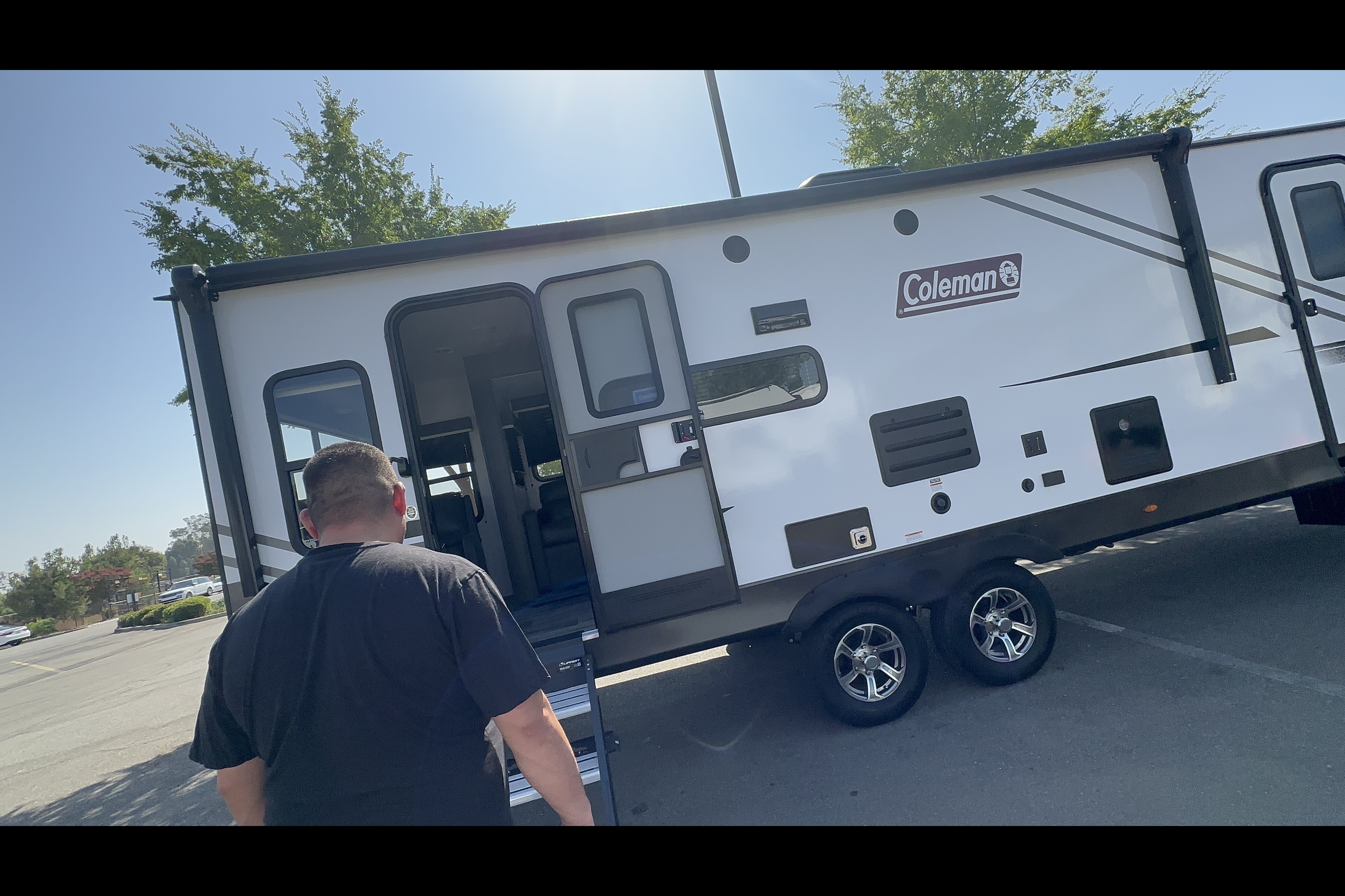 Private enterance  32’ Coleman Travel Trailer 