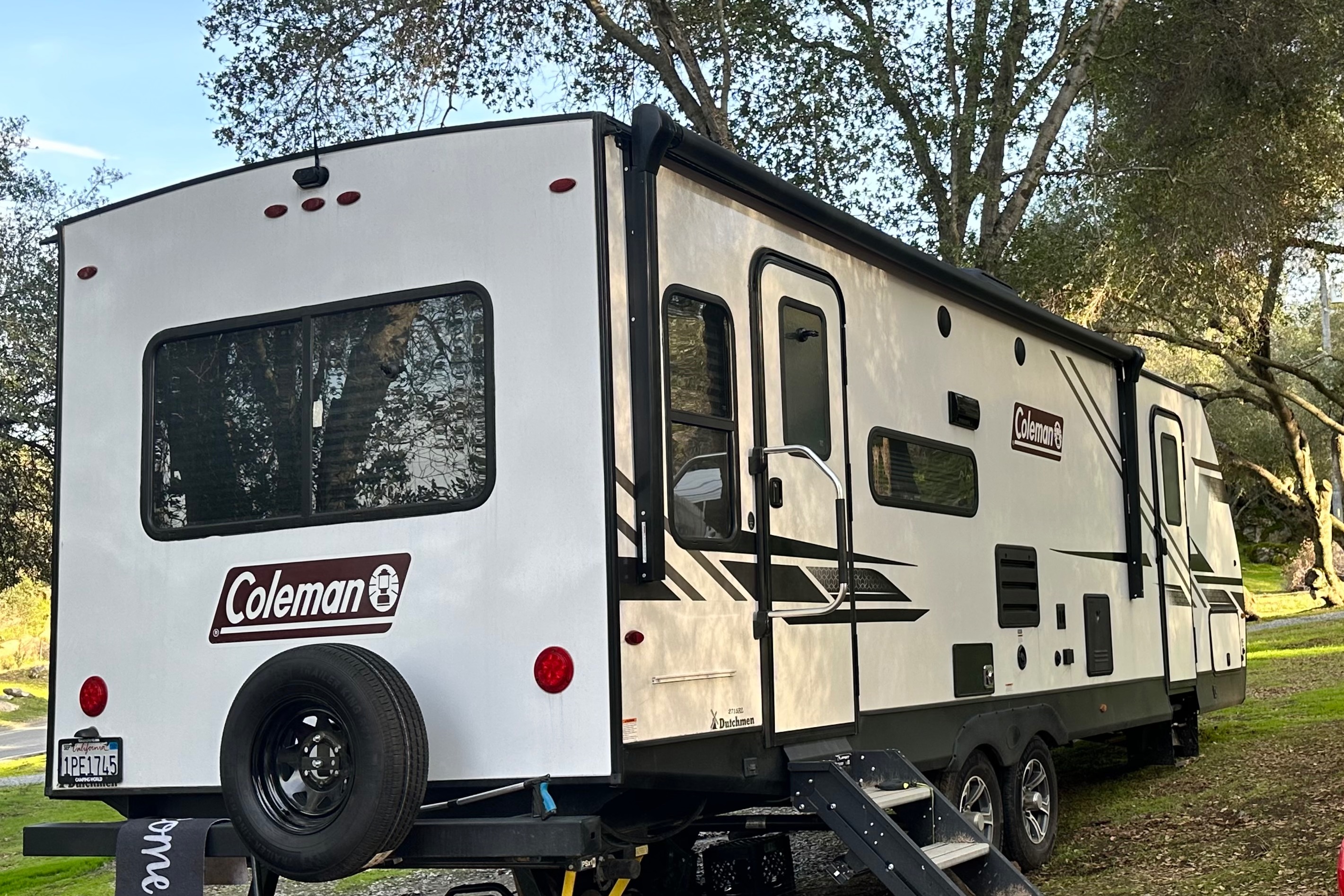Private enterance  32’ Coleman Travel Trailer 