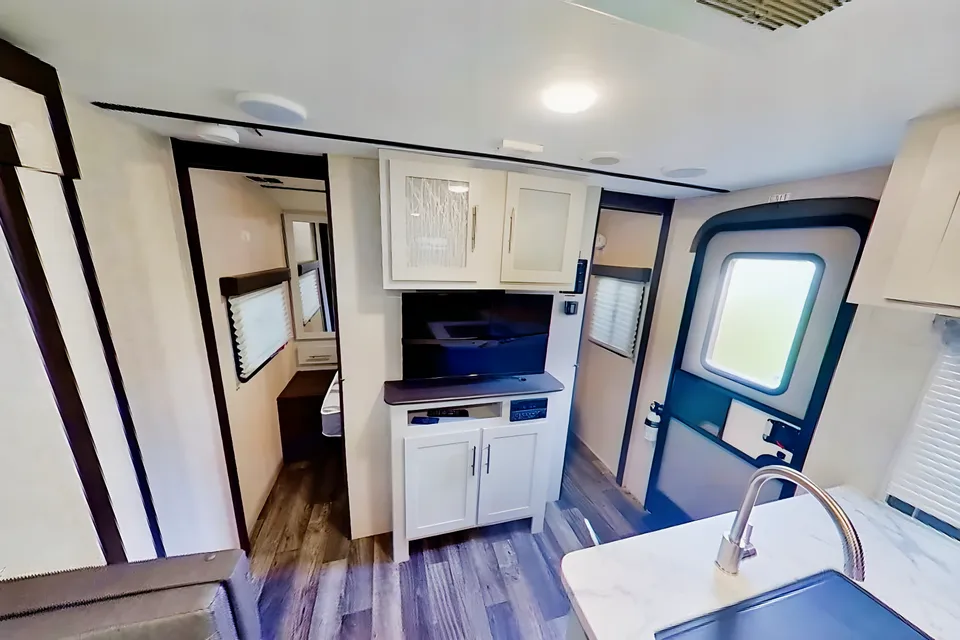 Coonhound Keystone Bullet 243BHS Travel Trailer