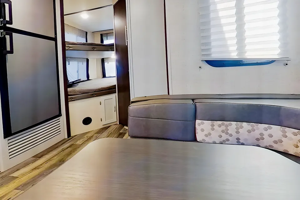 Coonhound Keystone Bullet 243BHS Travel Trailer