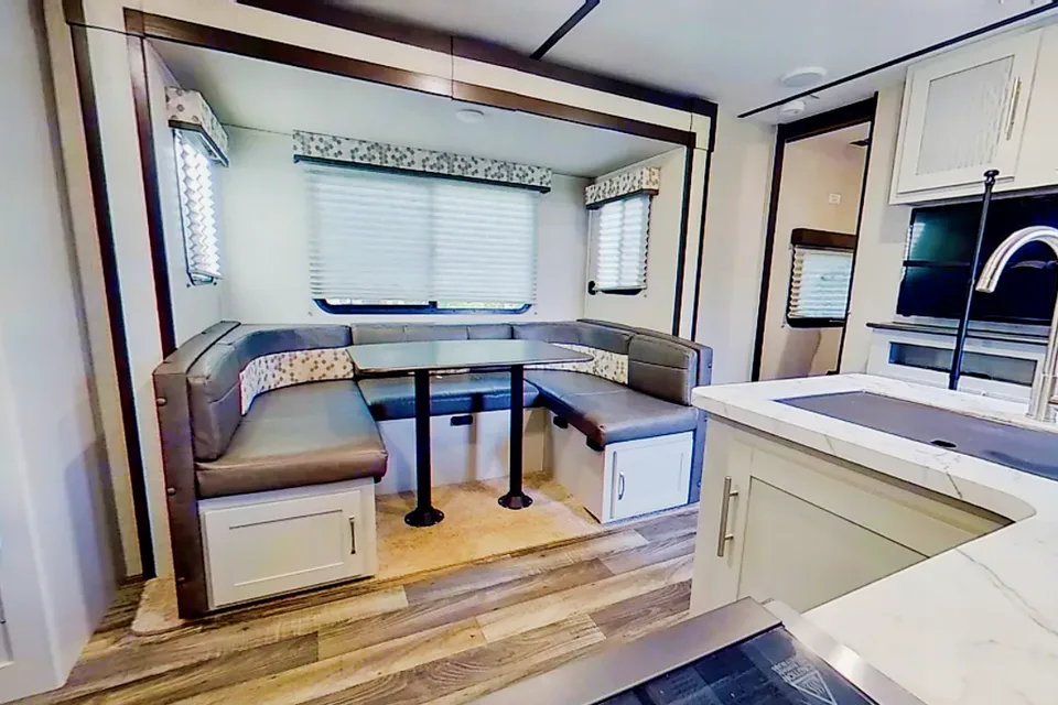 Coonhound Keystone Bullet 243BHS Travel Trailer