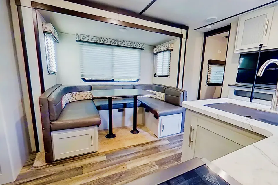 Coonhound Keystone Bullet 243BHS Travel Trailer