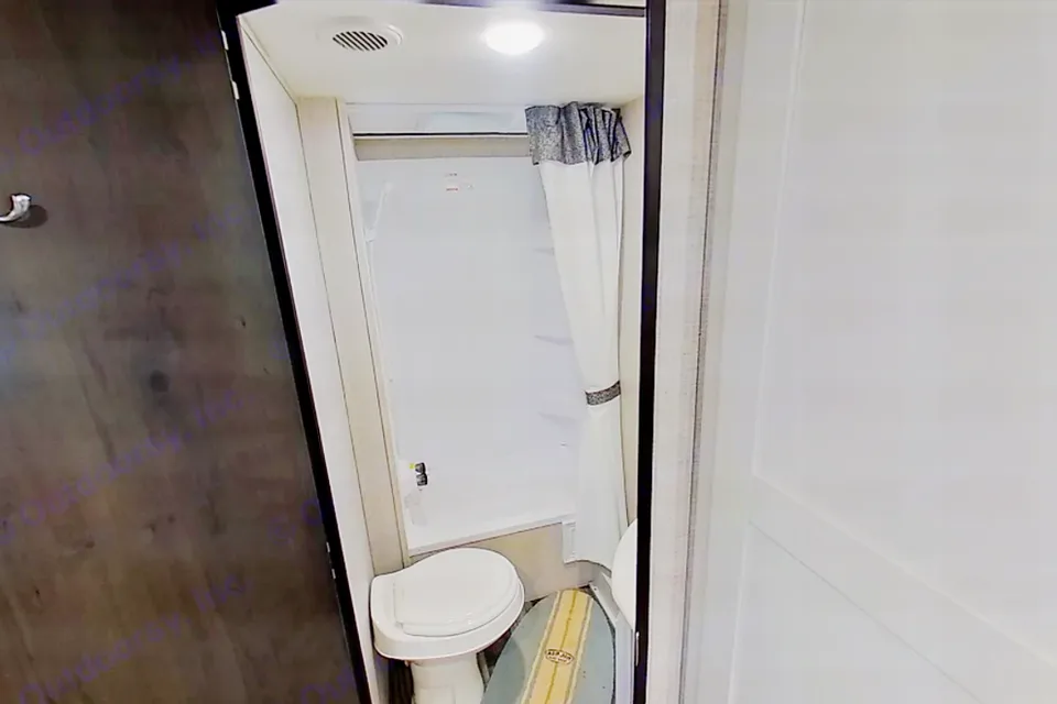 Coonhound Keystone Bullet 243BHS Travel Trailer