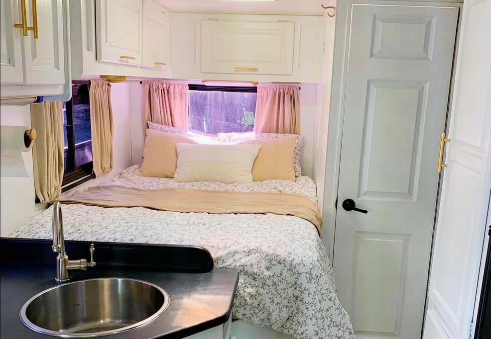 Carly’s Majestic 23A Class C