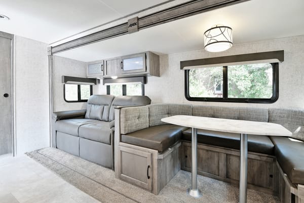 Your Next Great Escape! 2020 Coachmen Apex Ultra lite