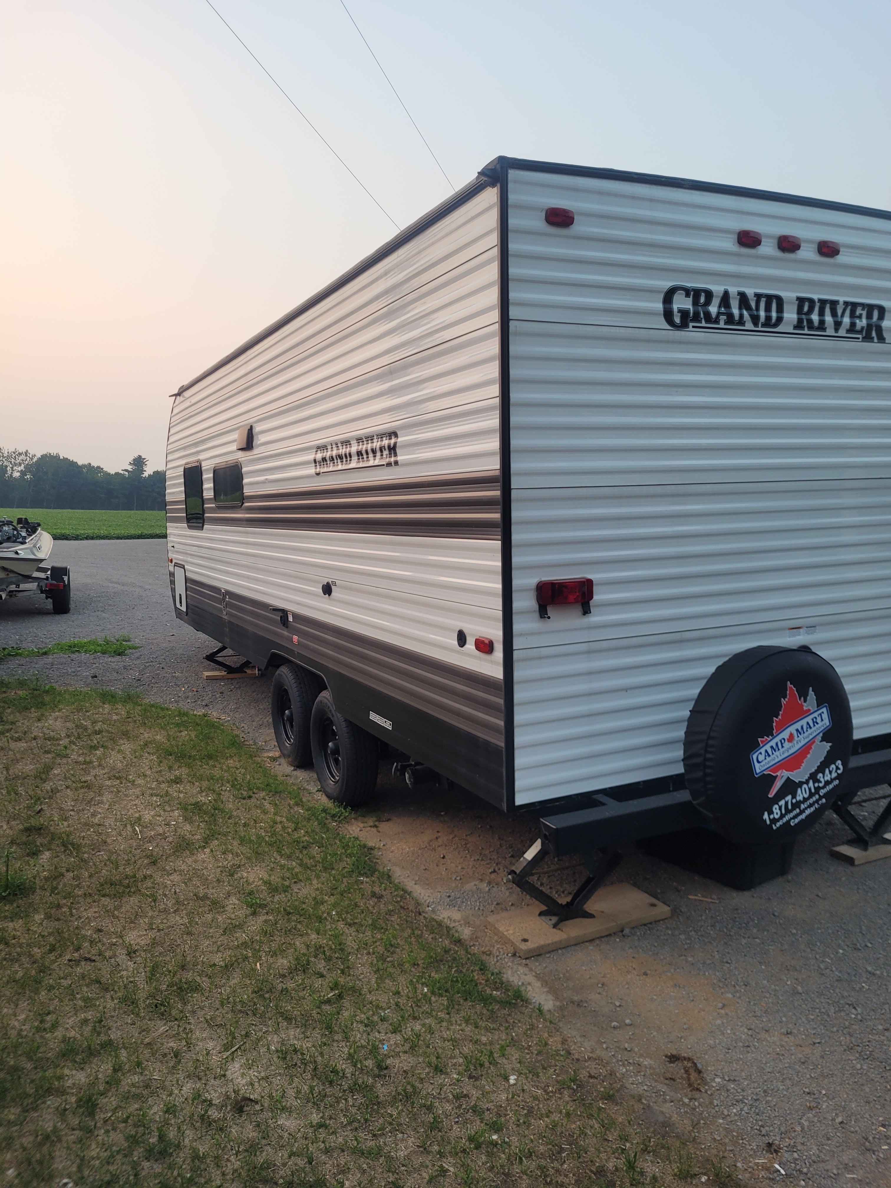 tim's Grand River 25bh Travel Trailer