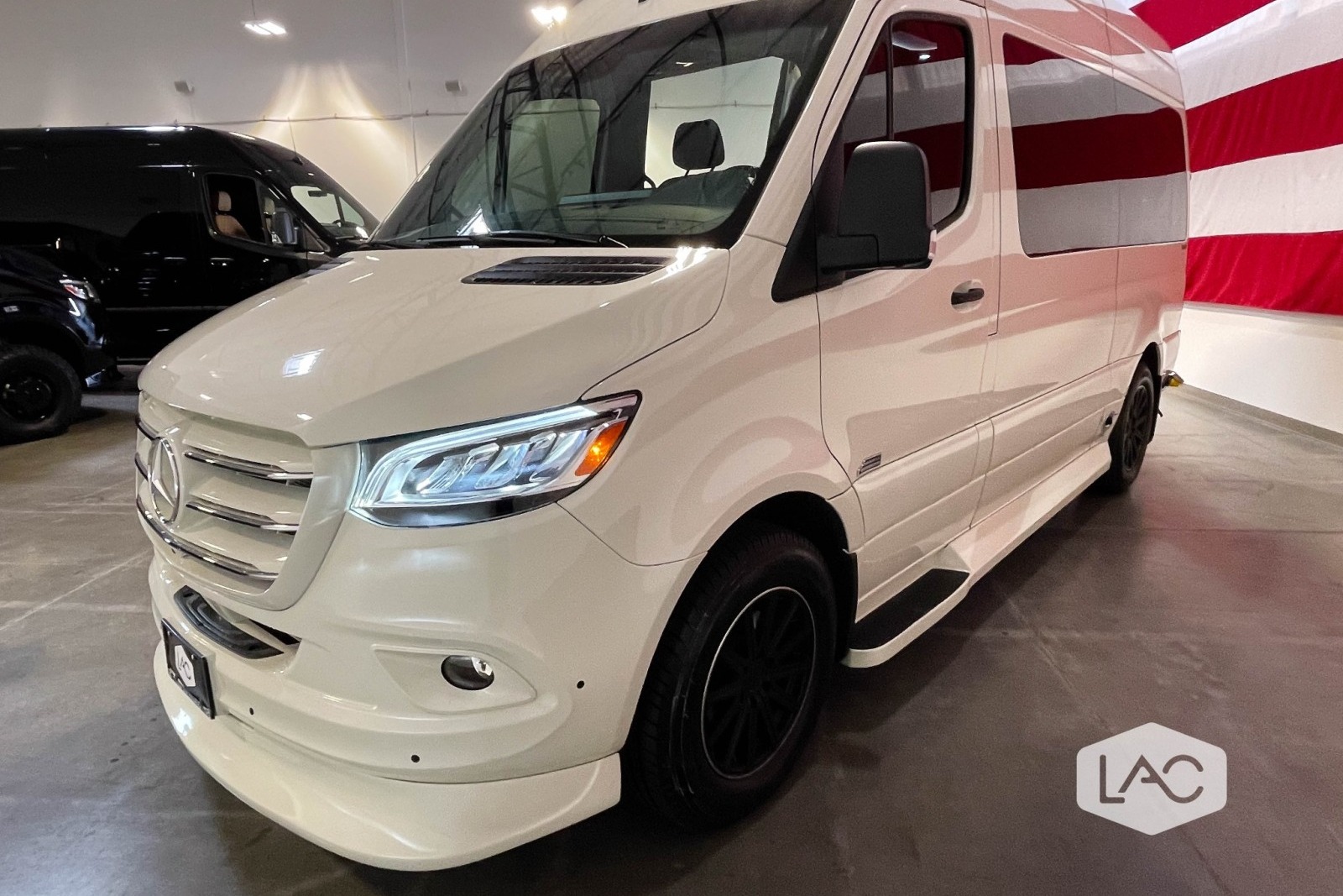 NEW! 2024 Mercedes Benz Luxe Cruiser w/ Bathroom!