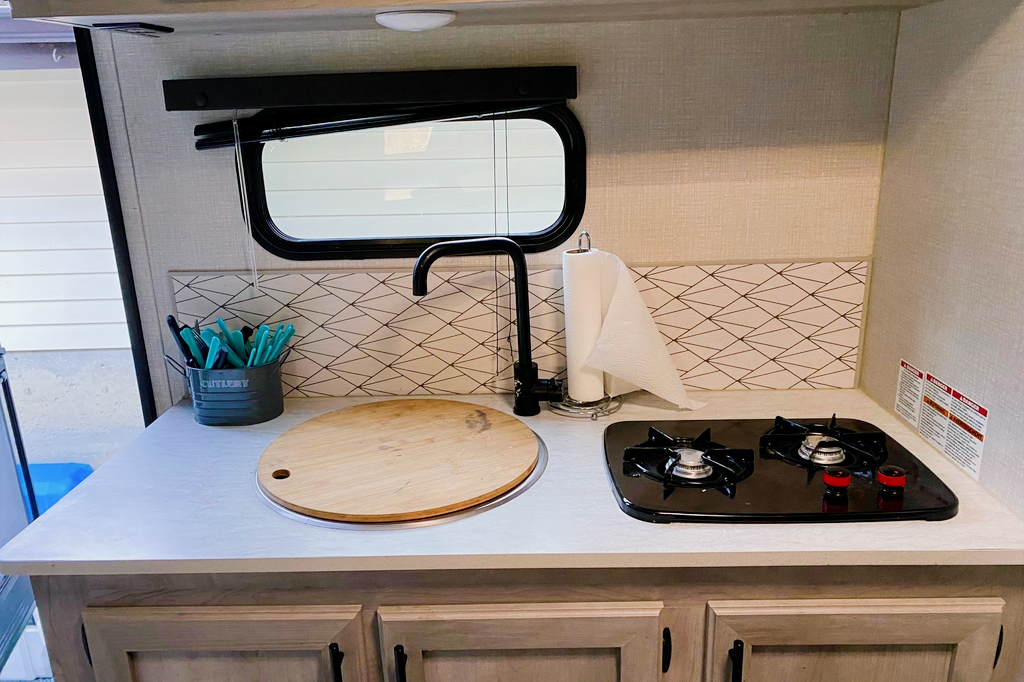 Scott's kz Escape Travel Trailer