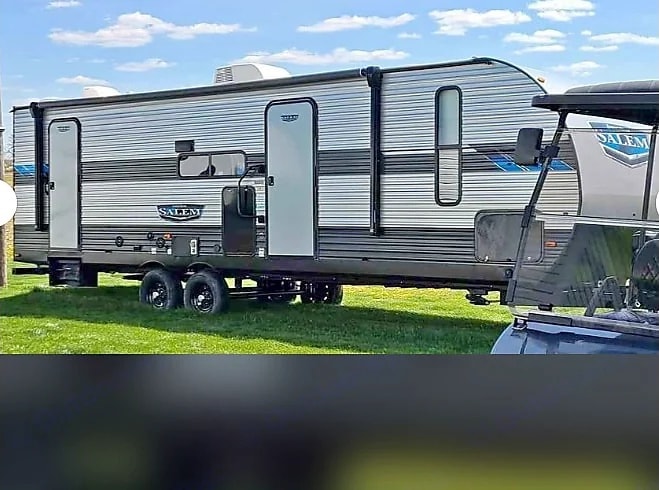 Fireside RV's 2021 Forest River Salem 26DBUD Bunkhouse - LMI1588 *