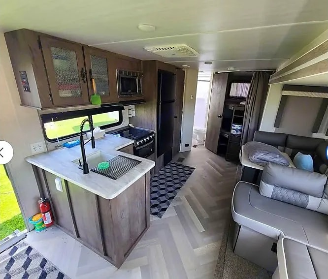 Fireside RV's 2021 Forest River Salem 26DBUD Bunkhouse - LMI1588 *