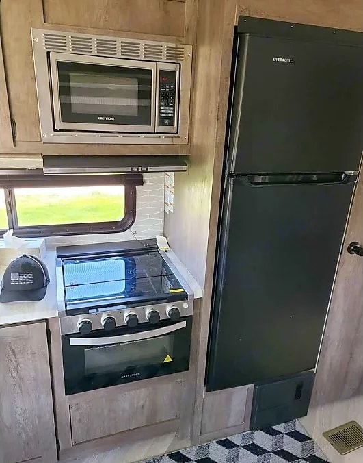 Fireside RV's 2021 Forest River Salem 26DBUD Bunkhouse - LMI1588 *