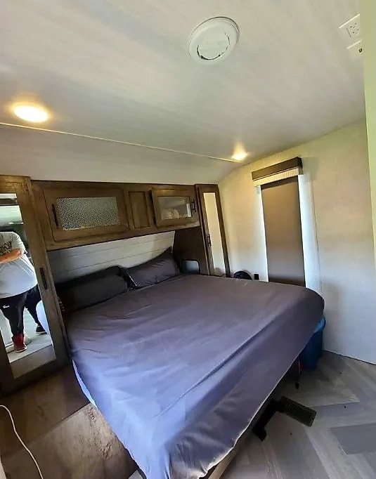 Fireside RV's 2021 Forest River Salem 26DBUD Bunkhouse - LMI1588 *
