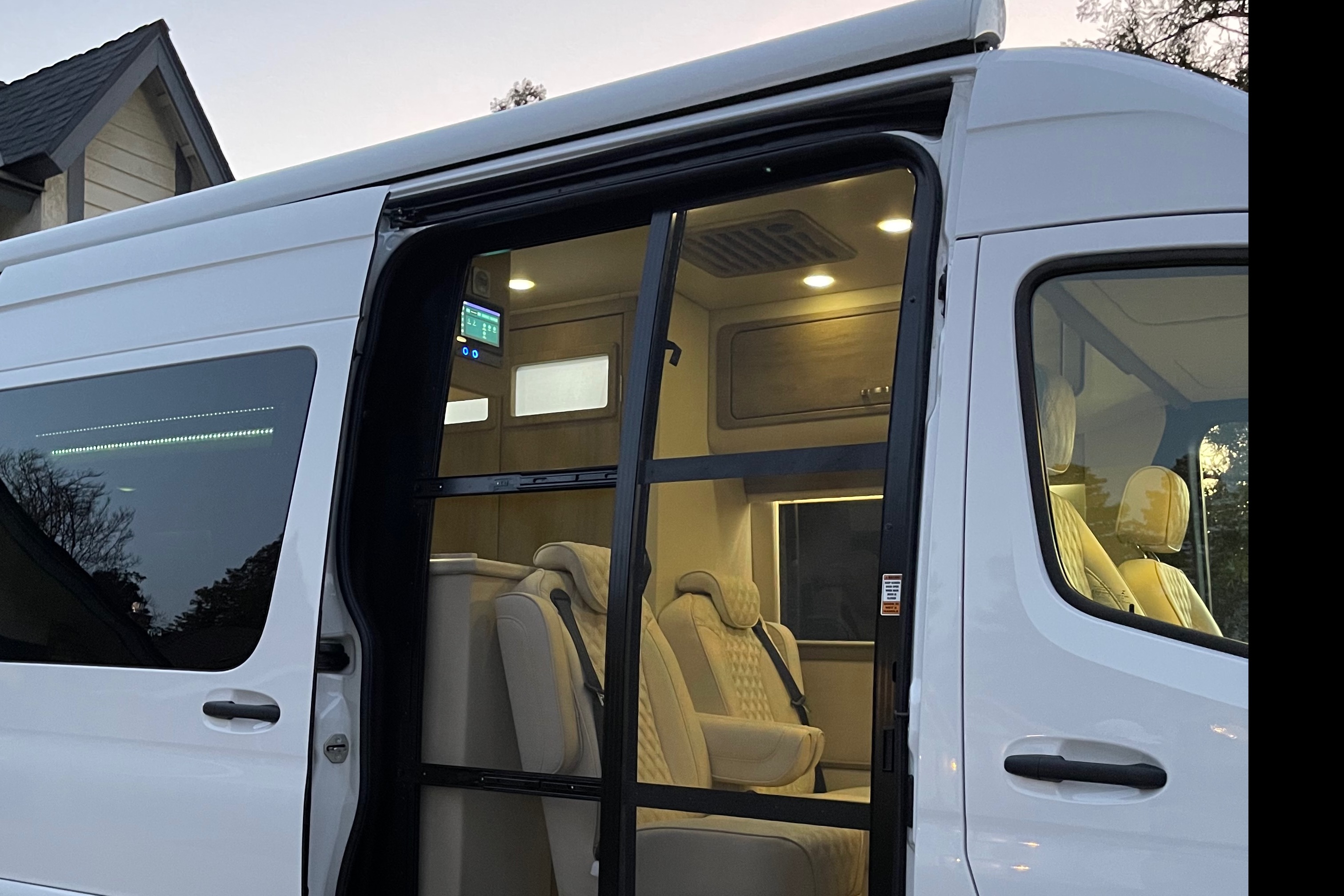 Native Adventures 2022 Luxury Sprinter