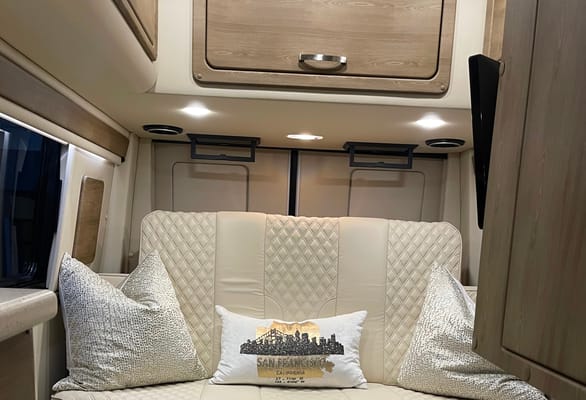 Native Adventures 2022 Luxury Sprinter