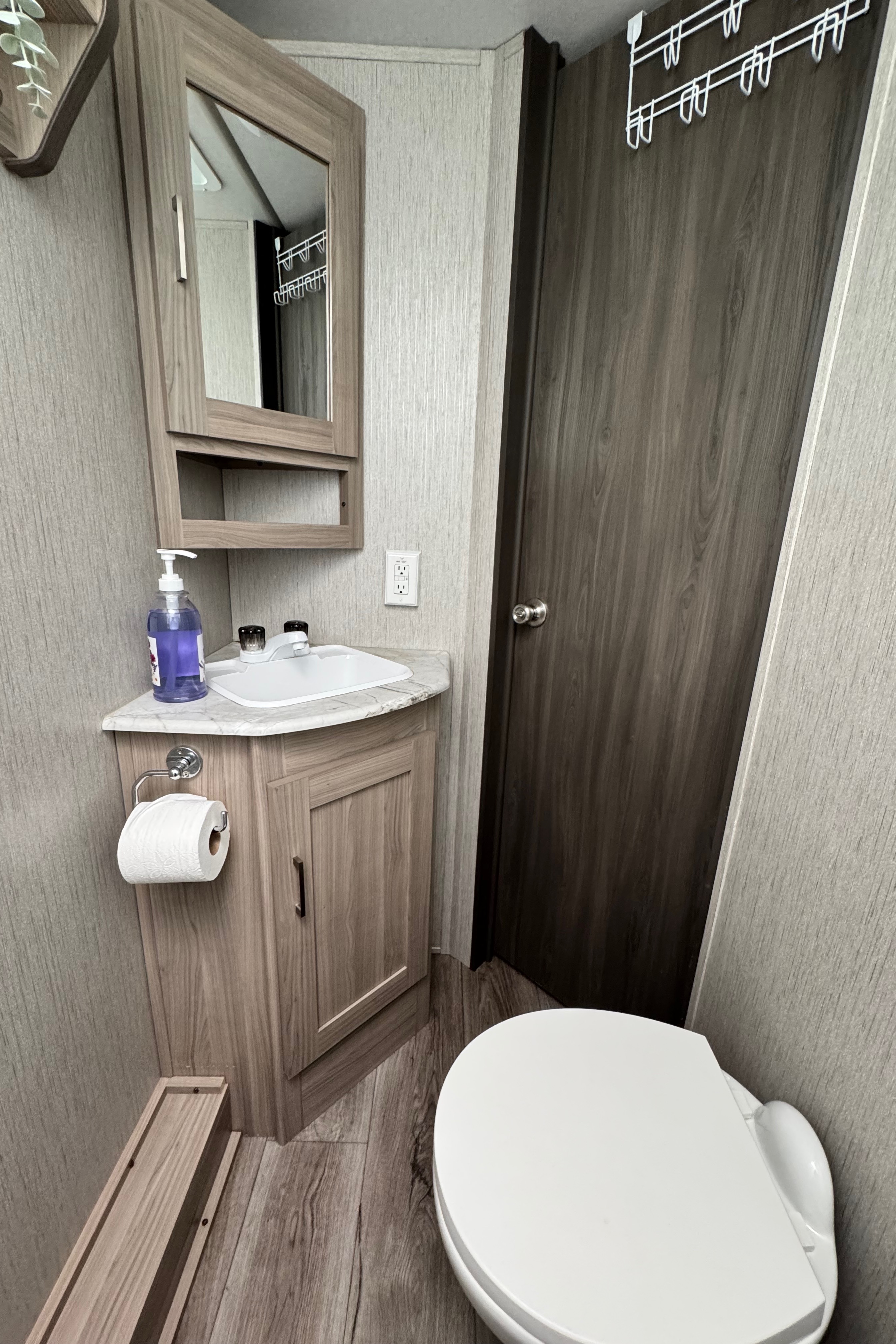Coachmen Freedom Express 257 BHS - La famille Imbeault