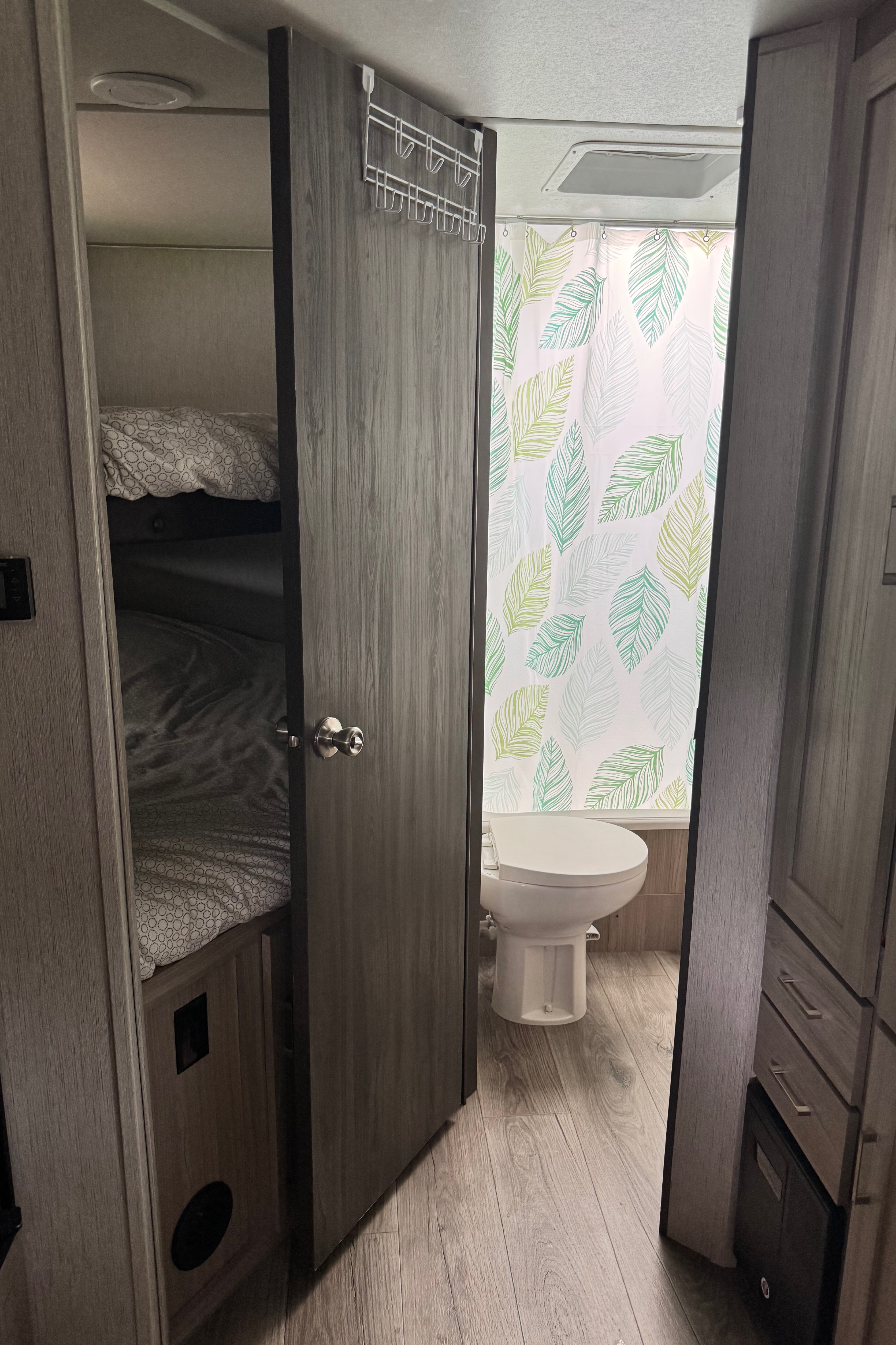 Coachmen Freedom Express 257 BHS - La famille Imbeault