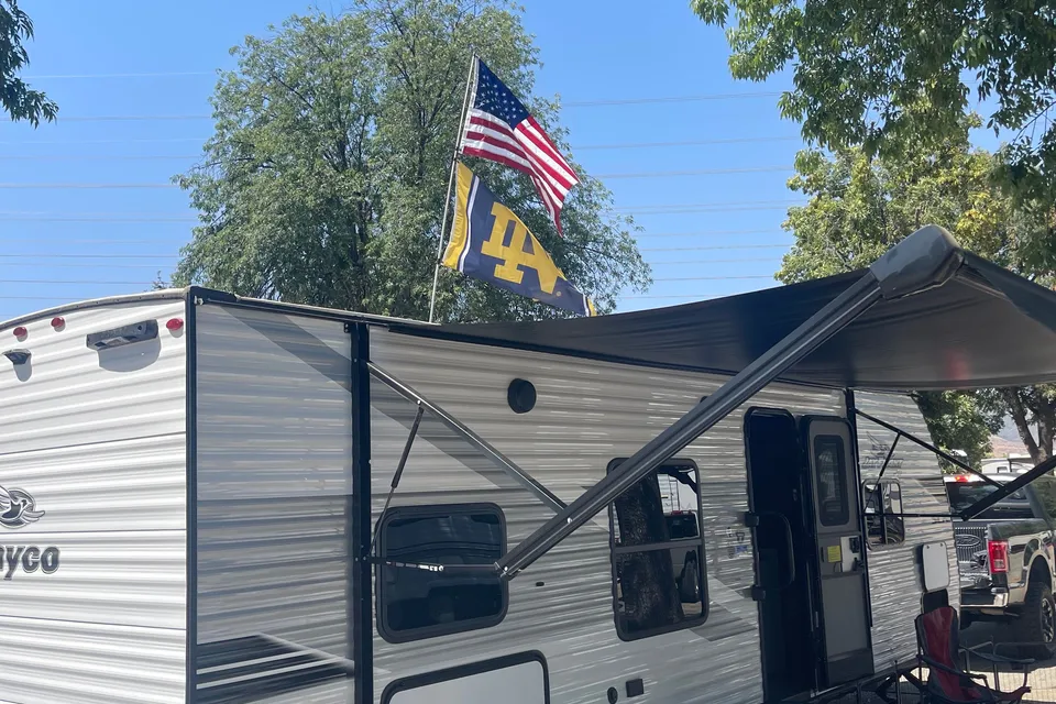 Robert's Jayco 260BHW Travel Trailer