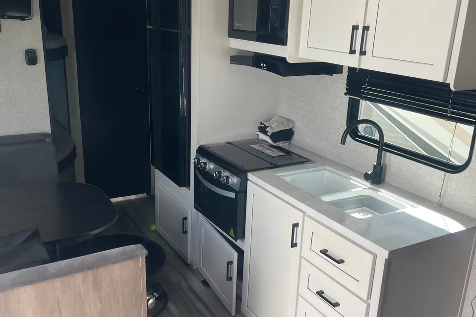 Robert's Jayco 260BHW Travel Trailer