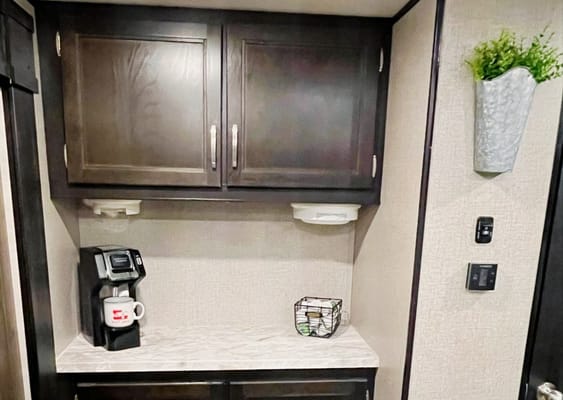 Jayco Travel Trailer 2/t bunk room and outdoor kitchen!