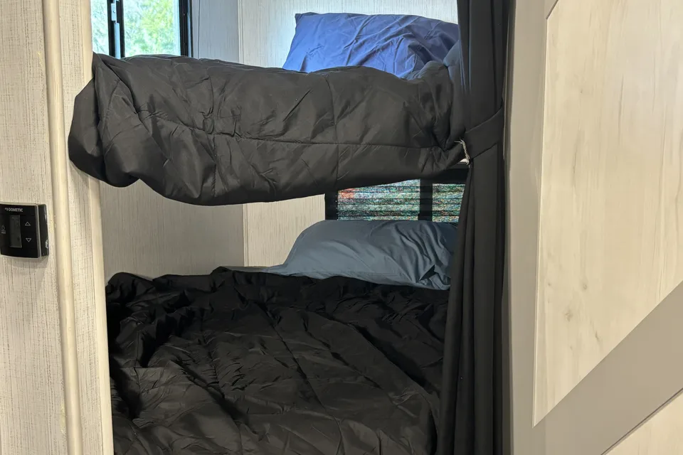 Sambolin Private King Bedroom Sleeps 5 Comfortably