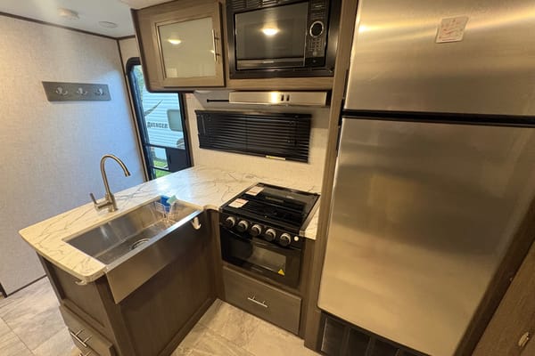 Bigfoot Adventures 33 foot Kodiak Ultra-Lite 296BHSL Travel Trailer