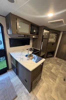 Bigfoot Adventures 33 foot Kodiak Ultra-Lite 296BHSL Travel Trailer