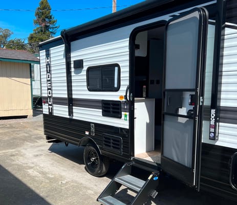 Andre's Keystone Hideout 175BH Travel Trailer