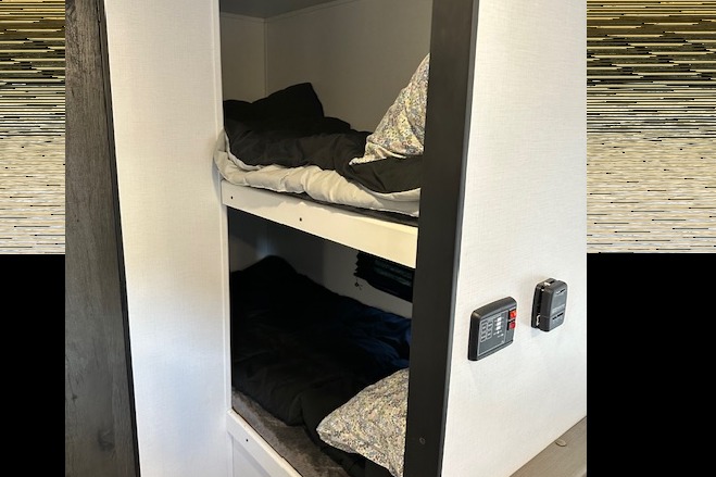 Andre's Keystone Hideout  175BH Travel Trailer