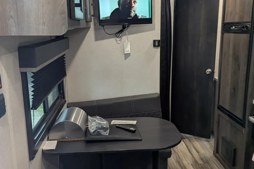 Daves Starcraft Autumn ridge Travel Trailer