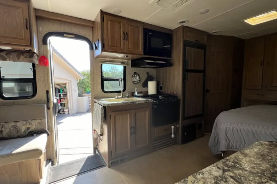 Keith's Coachmen Prism Class C