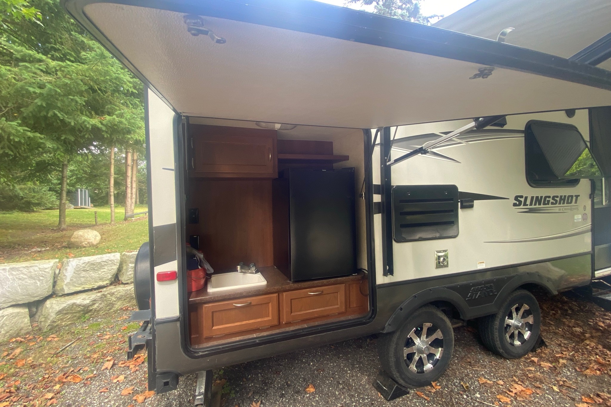 Dwayne's Crossroads Slingshot Travel Trailer