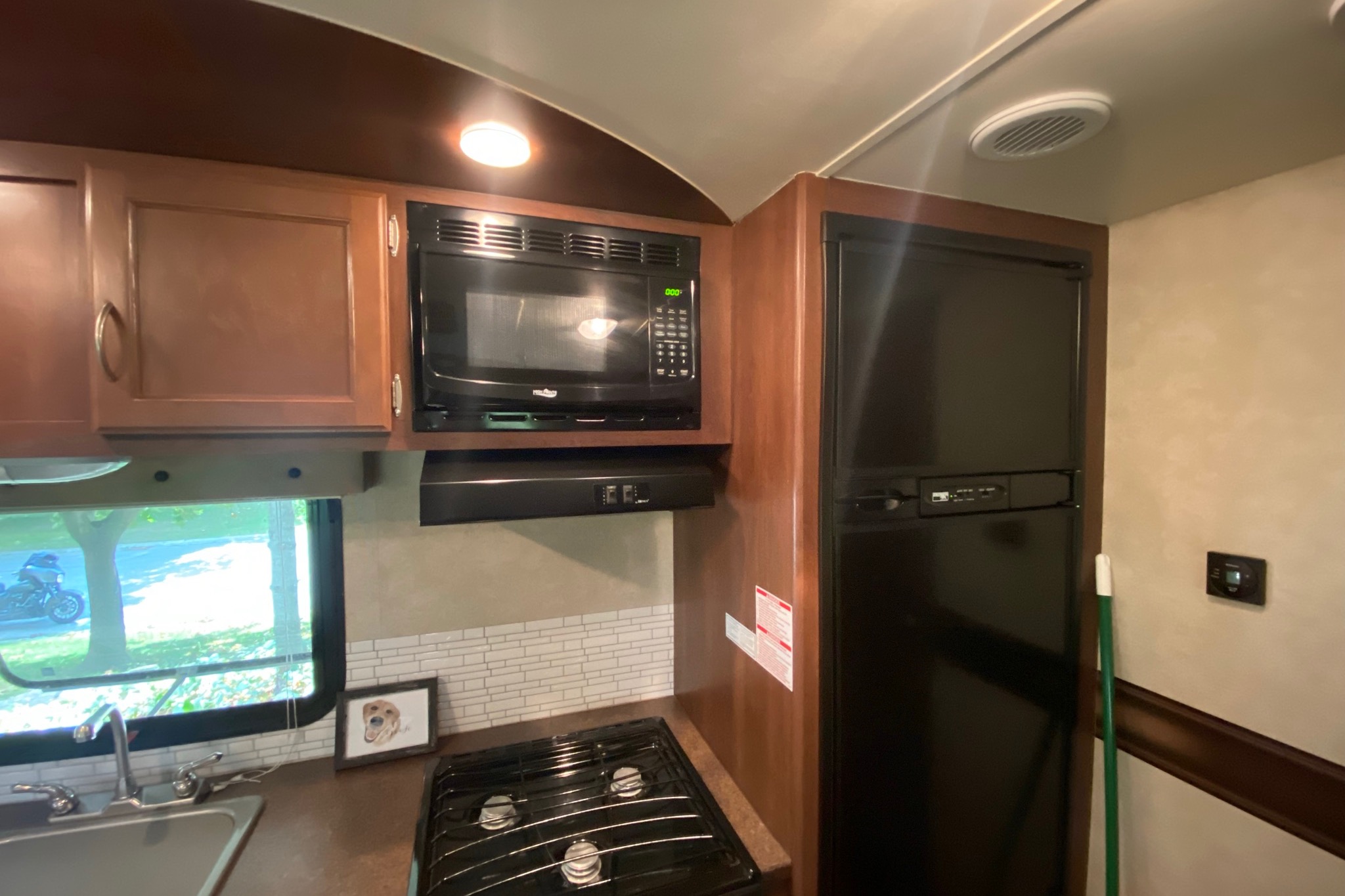 Dwayne's Crossroads Slingshot Travel Trailer