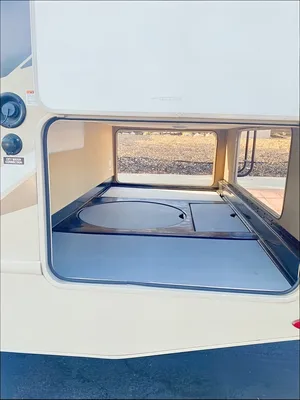 BEATRIX KIDDO - DOG FRIENDLY + 100 FREE MILES PER DAY!