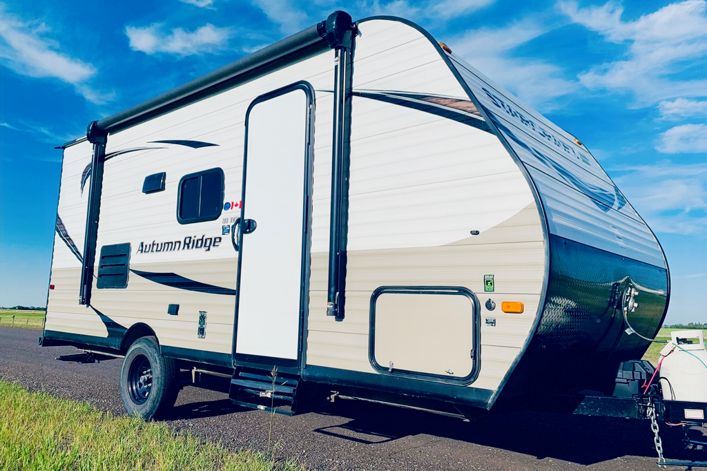 Jay&Sarah's Starcraft Camper