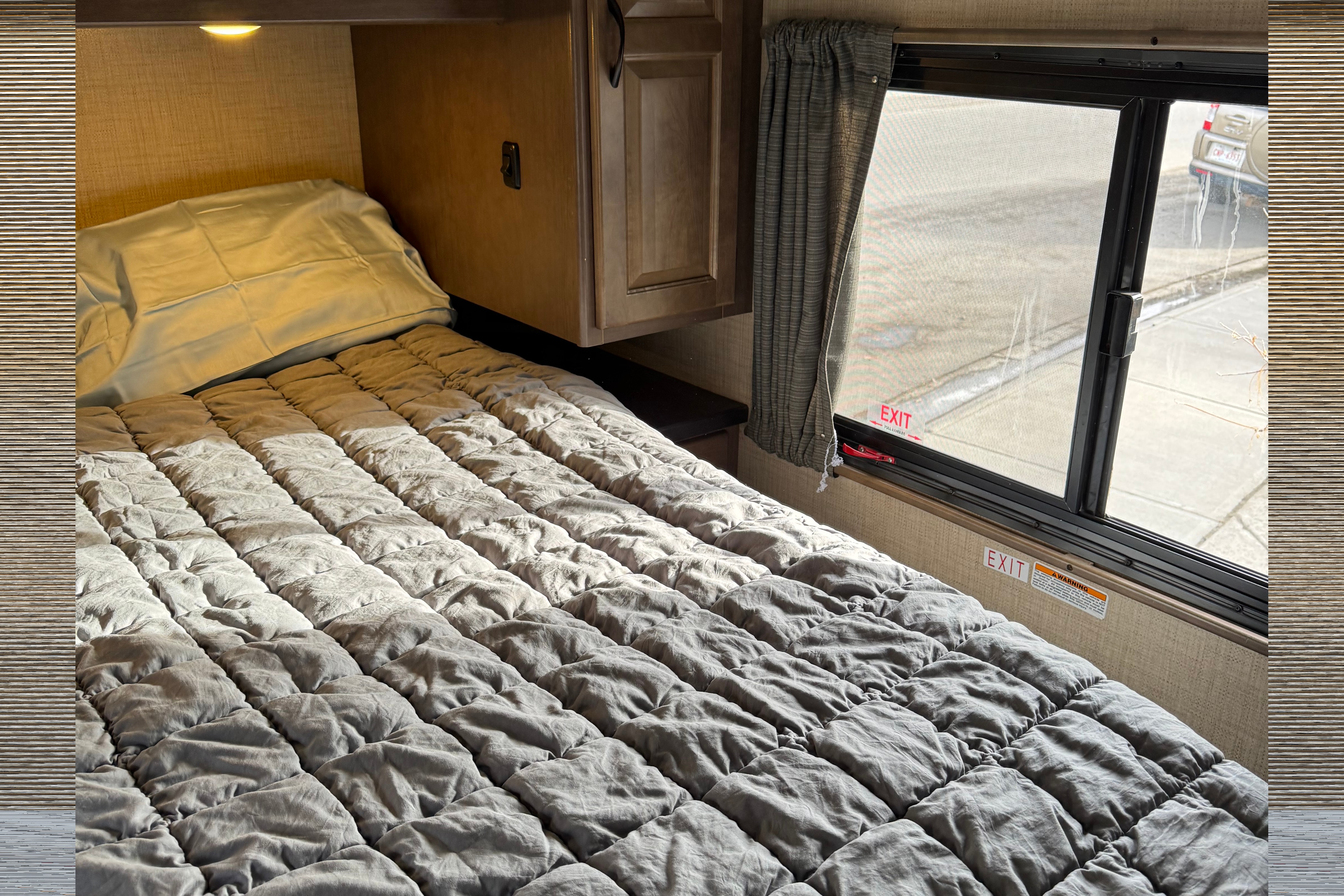 Jollan's Thor Motor Coach 28A Class C