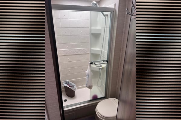 Luxury Greyhawk 30X Class C | Free Starlink WiFi | Fully Equipped