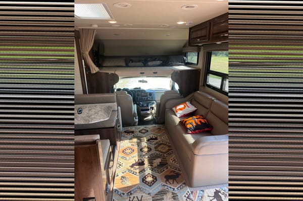 Luxury Greyhawk 30X Class C | Free Starlink WiFi | Fully Equipped
